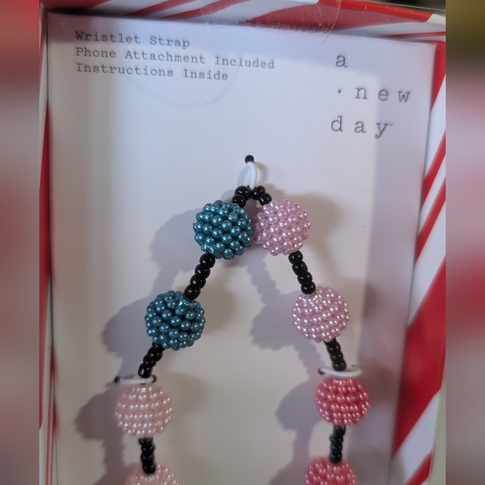 A new day Pink and Teal Beaded Phone Wristlet Strap NWT - Picture 2 of 4